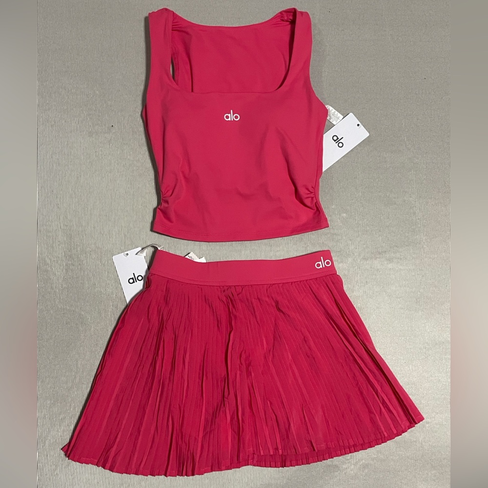 ALO Yoga Hot Pink Scoop Crop Tank and Pleated Skirt Set